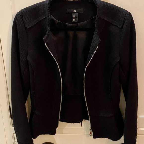 *NOT FOR SALE/SOLD* H&M Peplum Raw Hem Blazer (Black) Sz 6 - Picture 1 of 4